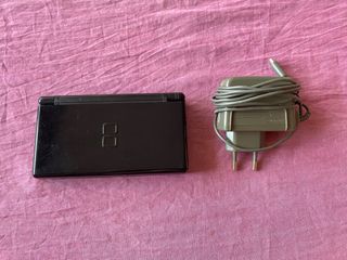 Nintendo DS Nera + Caricatore