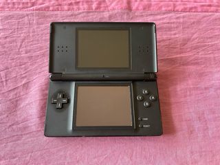 Nintendo DS Nera + Caricatore