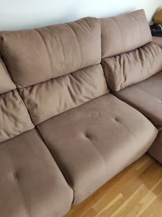 Sofá chaiselongue marrón tela