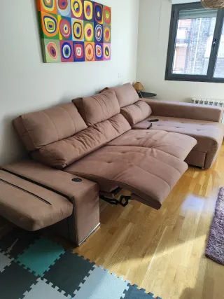 Sofá chaiselongue marrón tela