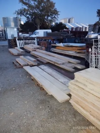 Tablones de madera rústica