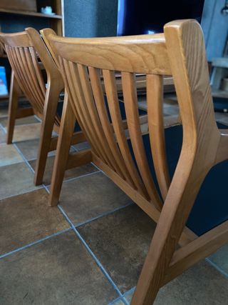 Pareja Sillones Cuero y Madera