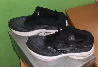 Zapatillas Mizuno Wave Ultima 14 Negro/Gris
