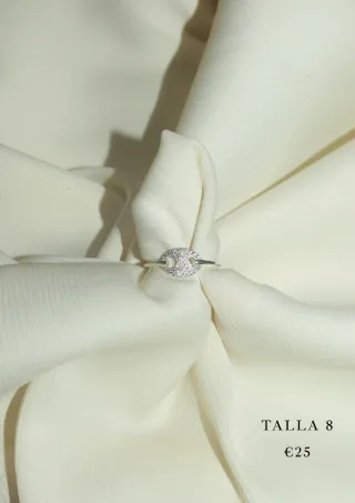 Anillo Talla 8 con Circonitas