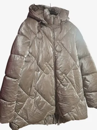 Chaquetón acolchado plata