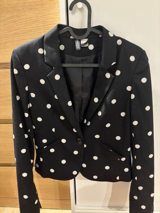 Blazer H&M lunares blancos talla 34