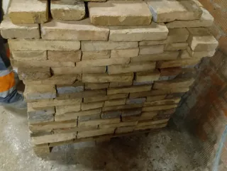 Ladrillos macizos antiguos