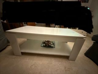 Mesa de centro elevable blanca