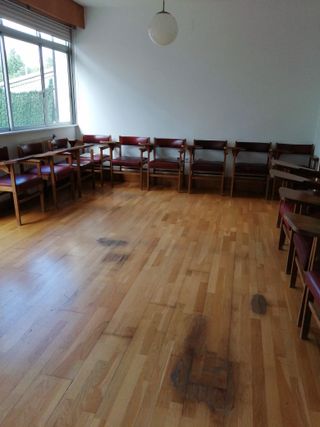 Butacas Vintage Academia Madera y Cuero