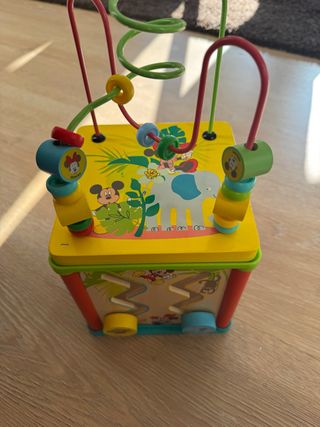 Cubo de actividades madera Disney