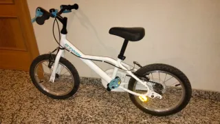 Bicicleta infantil B'TWIN blanca