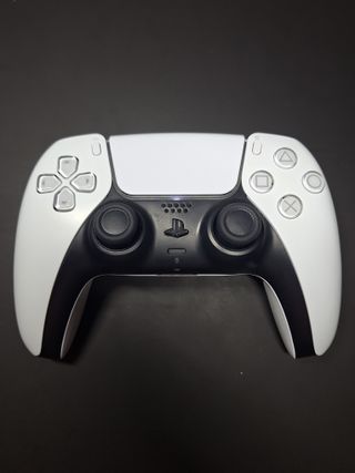 Controller PS5 con joystick magnetici TMR