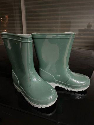 Botas de agua verdes para niño talla 26/27