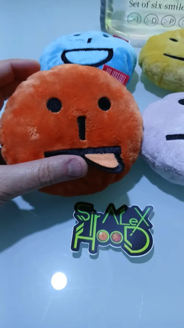 Set 6 Mini Cojines Smiley Fleece