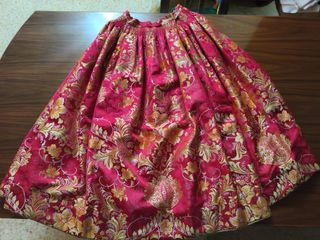 Traje de Fallera Rojo y Dorado con falda ajustable