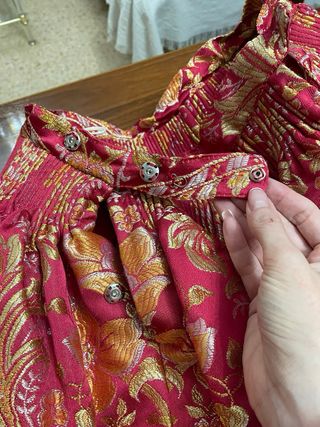 Traje de Fallera Rojo y Dorado con falda ajustable