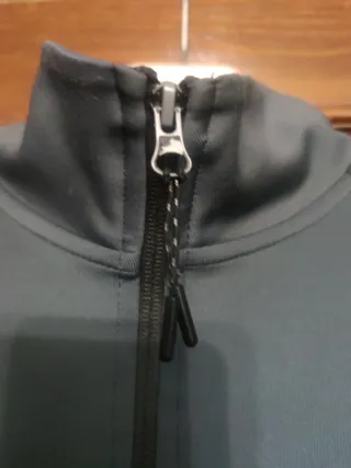 Sudadera 11 Degrees Gris y Negra sin capucha