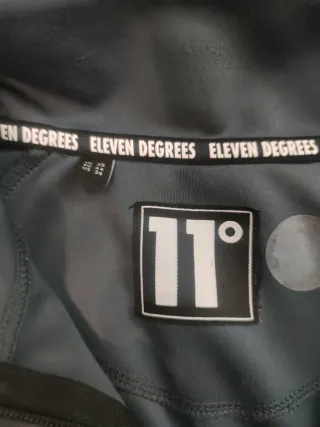 Sudadera 11 Degrees Gris y Negra sin capucha