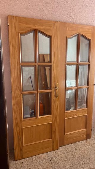 Puerta madera interior con cristal