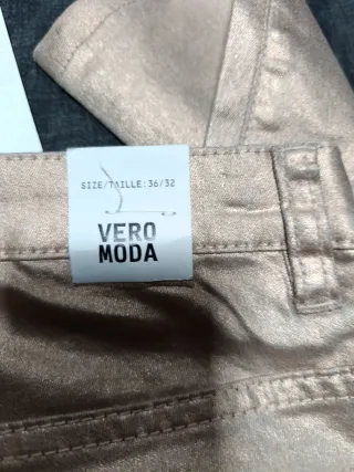 Vaqueros Vero Moda rosas brillantes