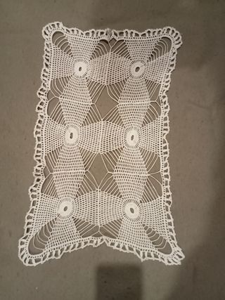 Tapete ganchillo antiguo blanco