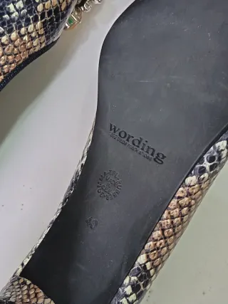 Zapatos fiesta leopardo tacón adornos dorado