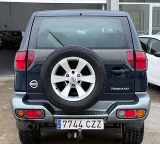 Nissan Terrano 3.0DI Luxury 5p