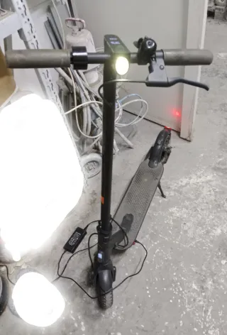 Patinete eléctrico en buen estado