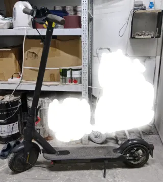 Patinete eléctrico en buen estado