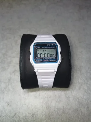 Orologio nuovo F-91W Bianco