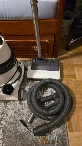 Aspiradora de agua Delphin