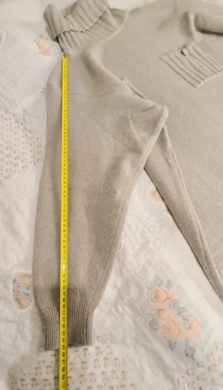 Maglione lungo beige in lana