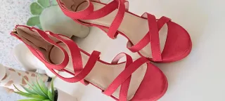Sandalias rojas talla 37