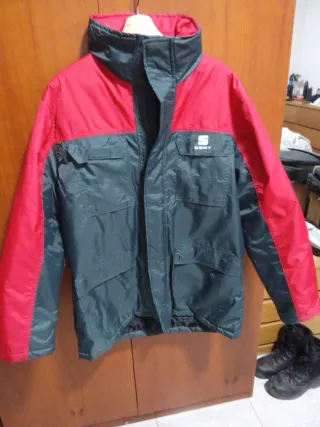 Chaqueta impermeable Seat