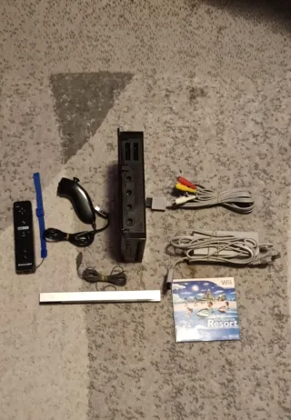 Consola Wii Negra + Mando Motion Plus + Juego