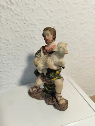 Figura pastor con oveja Belén