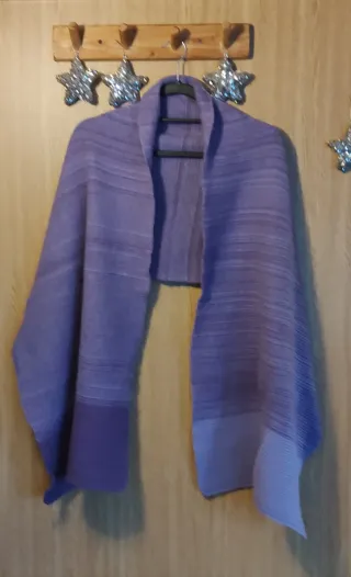 Chalina o estola morada