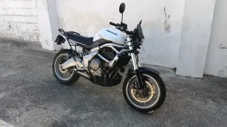 Kawasaki Versys - Modificada
