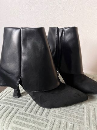 Stivaletti neri tacco medio alto n.38