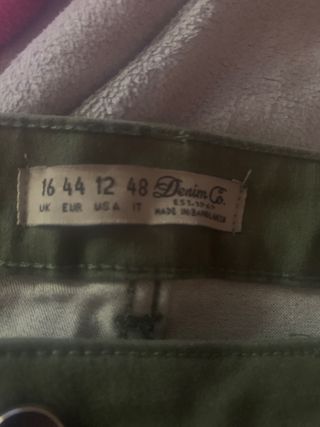 Pantalón verde oliva