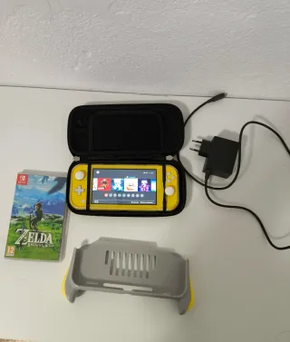 Nintendo Switch Lite Amarilla + Zelda BOTW