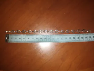 Bracciale argentato da donna con anelli a forma di luna