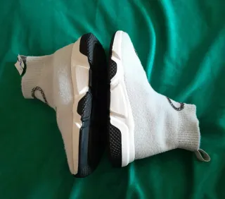 Sneakers bianche con cuori glitter n.37