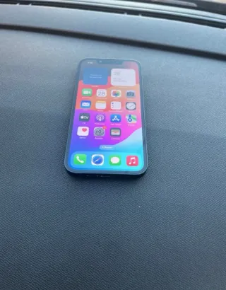 iPhone 13 mini 98% batteria