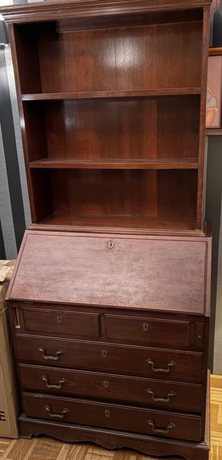 Secreter de madera clásico