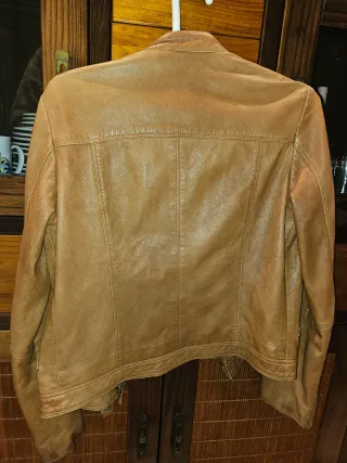 Chaqueta de cuero Massimo Dutti marrón