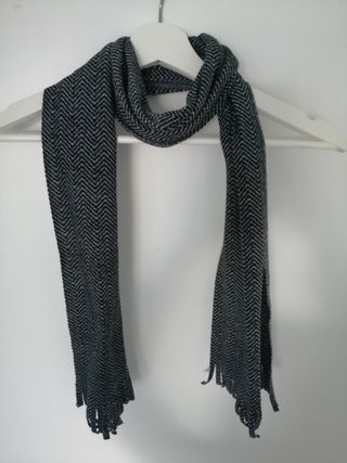 Bufanda de espiga gris y negra