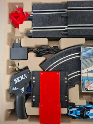 Scalextric Compact Power Masters 1:43