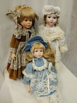 Bambole in porcellana vintage