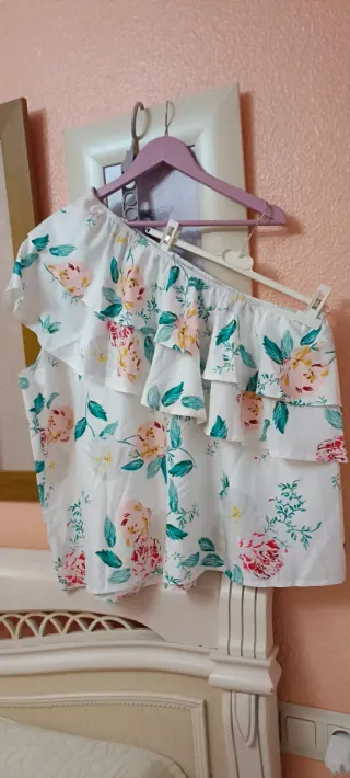 Blusa romántica floral talla 54/56